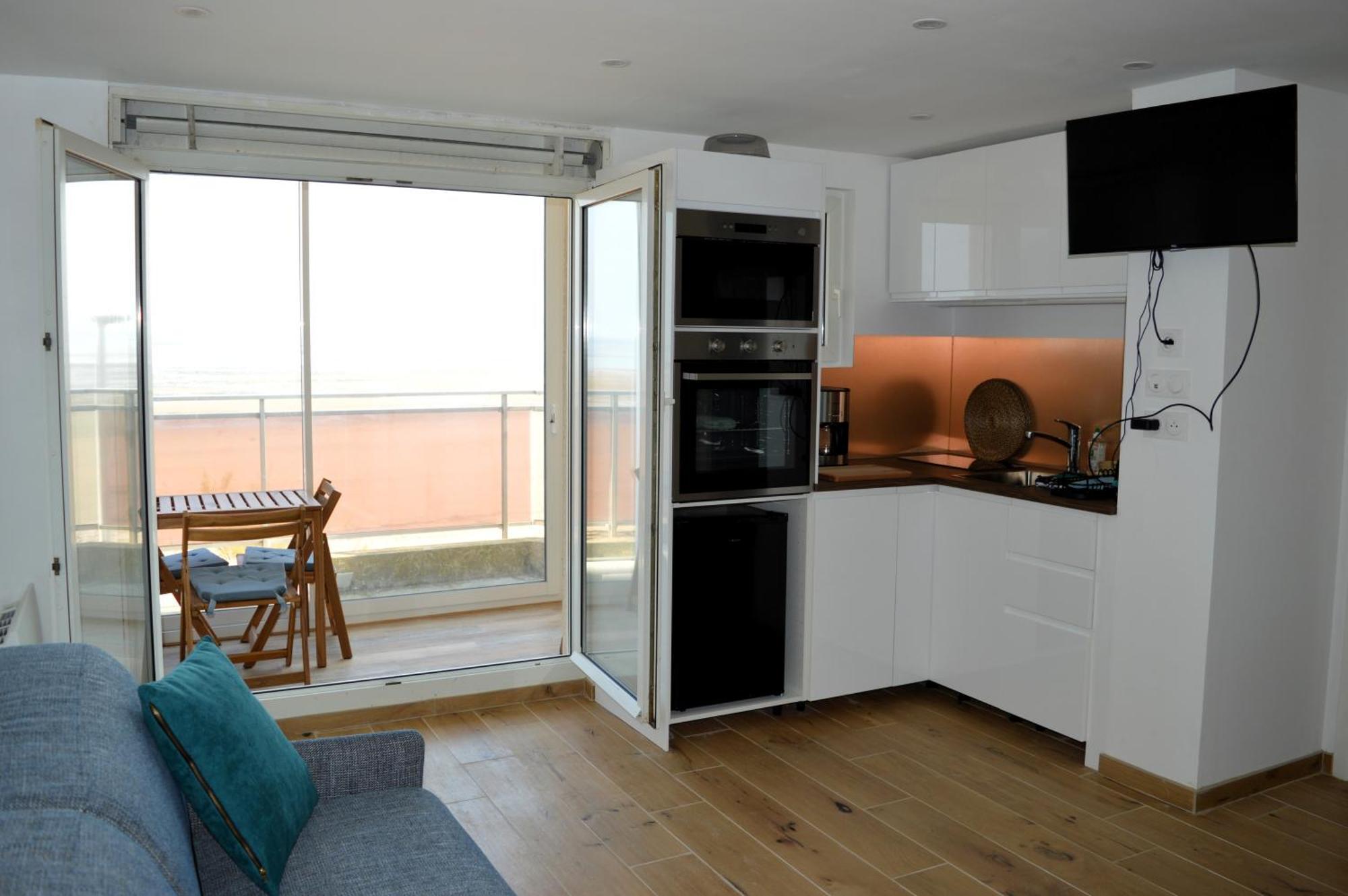 Mettons Les Voiles - Appt Vue Mer Avec Loggia Bernières-sur-Mer 외부 사진