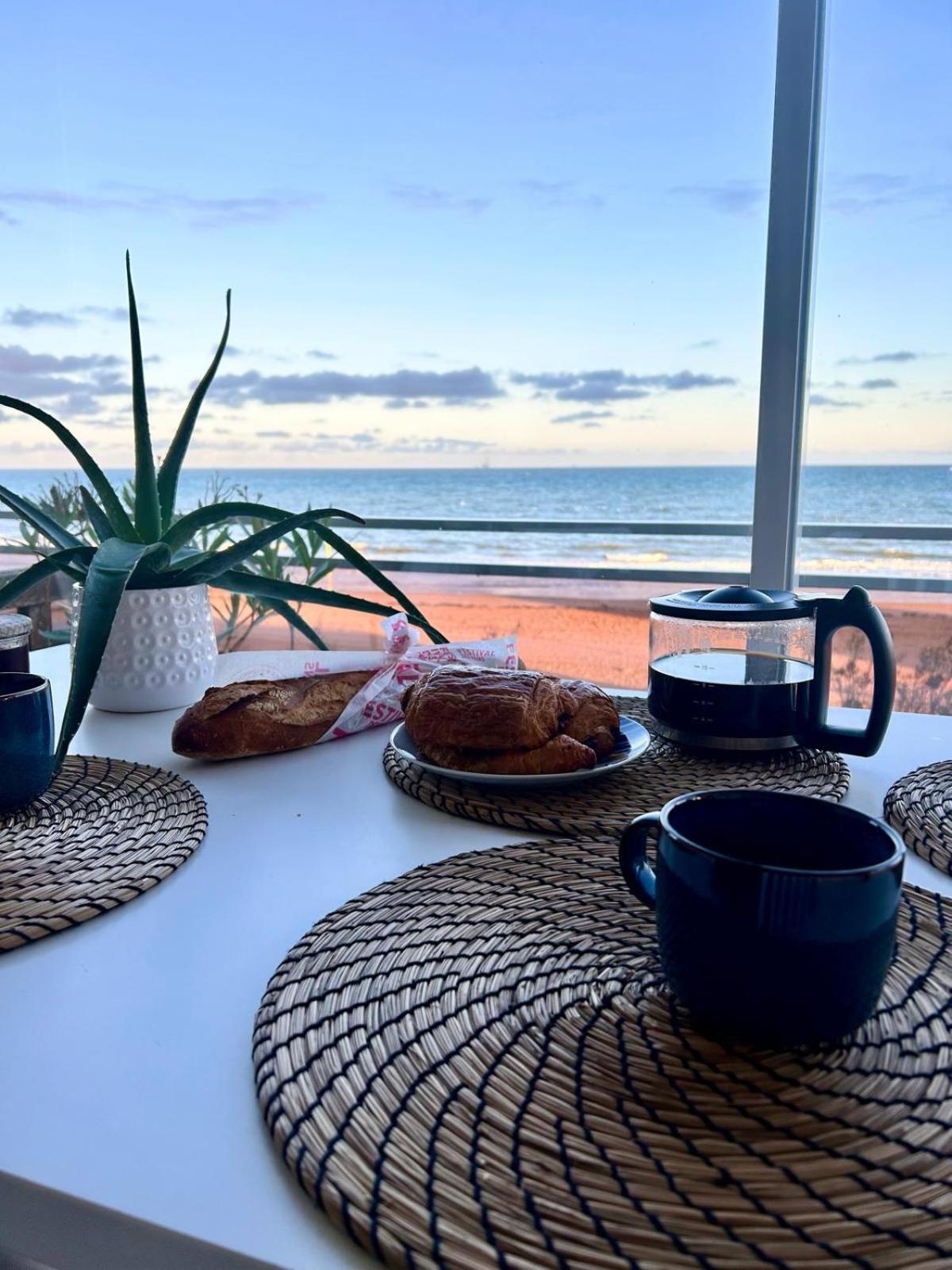 Mettons Les Voiles - Appt Vue Mer Avec Loggia Bernières-sur-Mer 외부 사진